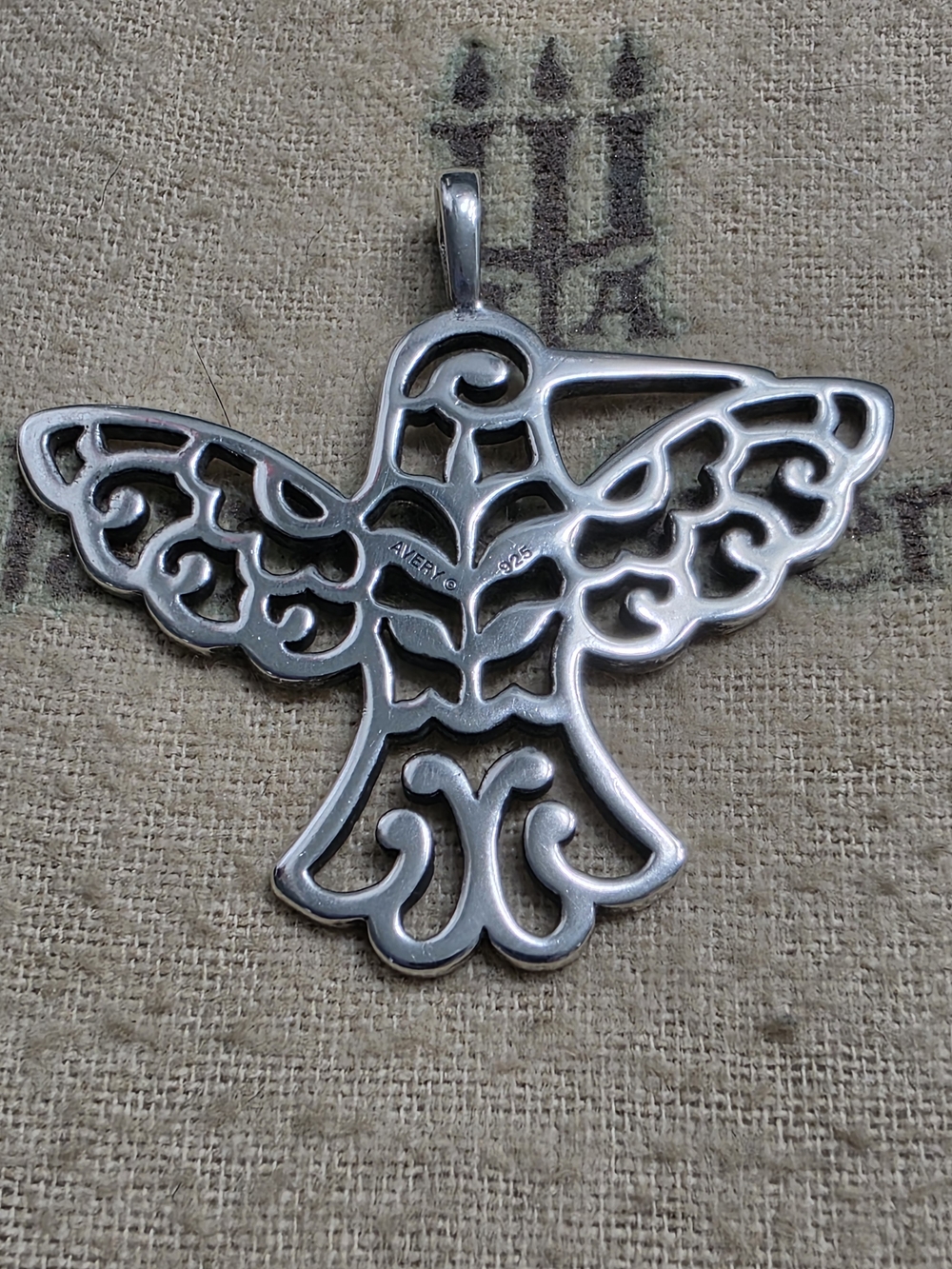 James Avery Retired Large Open work Hummingbird Pend. - Picture 2 of 4